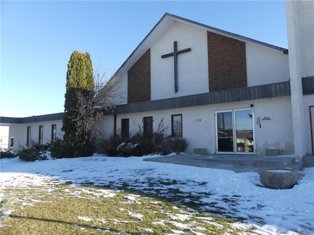 179 Chapel Drive, Steinbach, Manitoba  R5G 2E6 - Photo 2 - 202331838