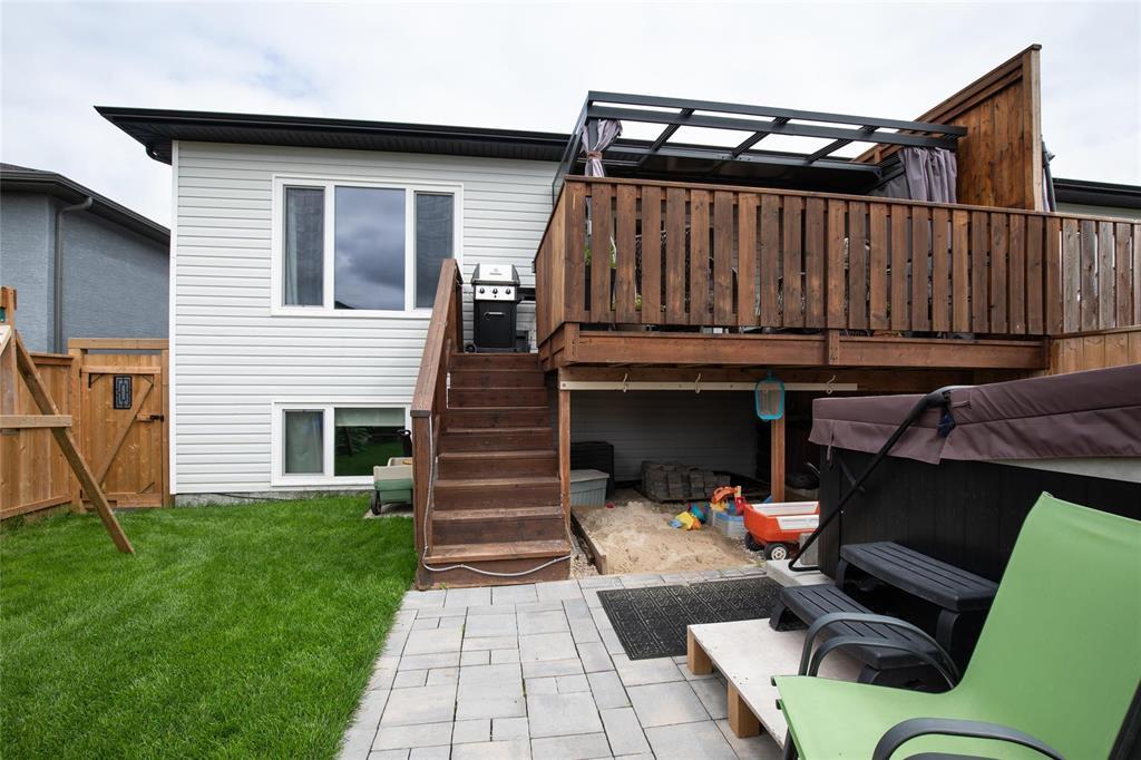 54 Parkhill Crescent, Steinbach, Manitoba  R5G 0Z4 - Photo 5 - 202520886