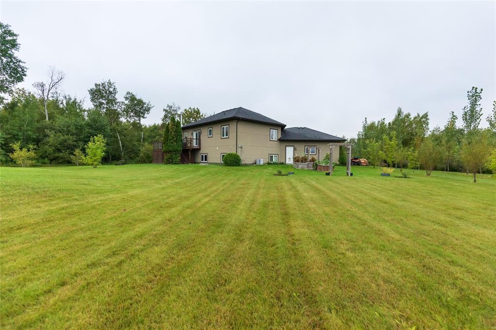 141 Wolf Drive, Steinbach, Manitoba  R0A 0W2 - Photo 34 - 202521723
