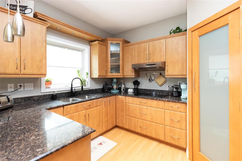 141 Wolf Drive, Steinbach, Manitoba  R0A 0W2 - Photo 4 - 202521723