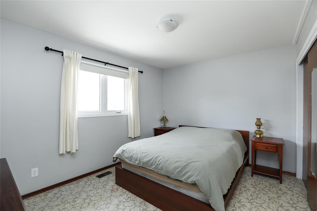 551 Wilson Street, Steinbach, Manitoba  R5G 0J5 - Photo 11 - 202522959