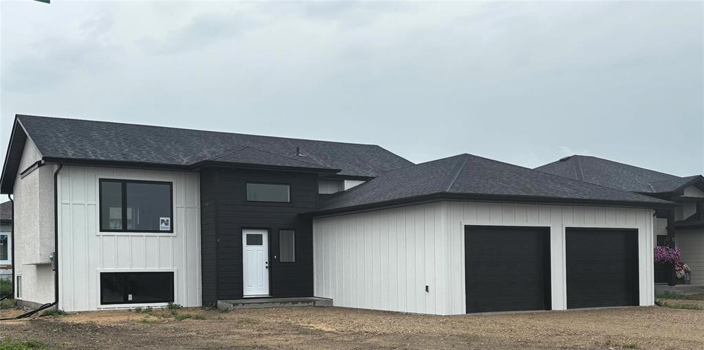 7 Harvest Bay, Blumenort, Manitoba  R0A 0C1 - Photo 0 - 202523370