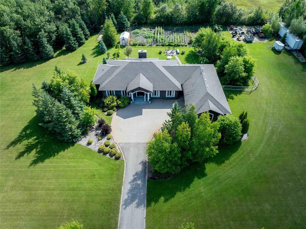 57 Wolf Drive, La Broquerie, Manitoba  R0A 0W2 - Photo 4 - 202520558