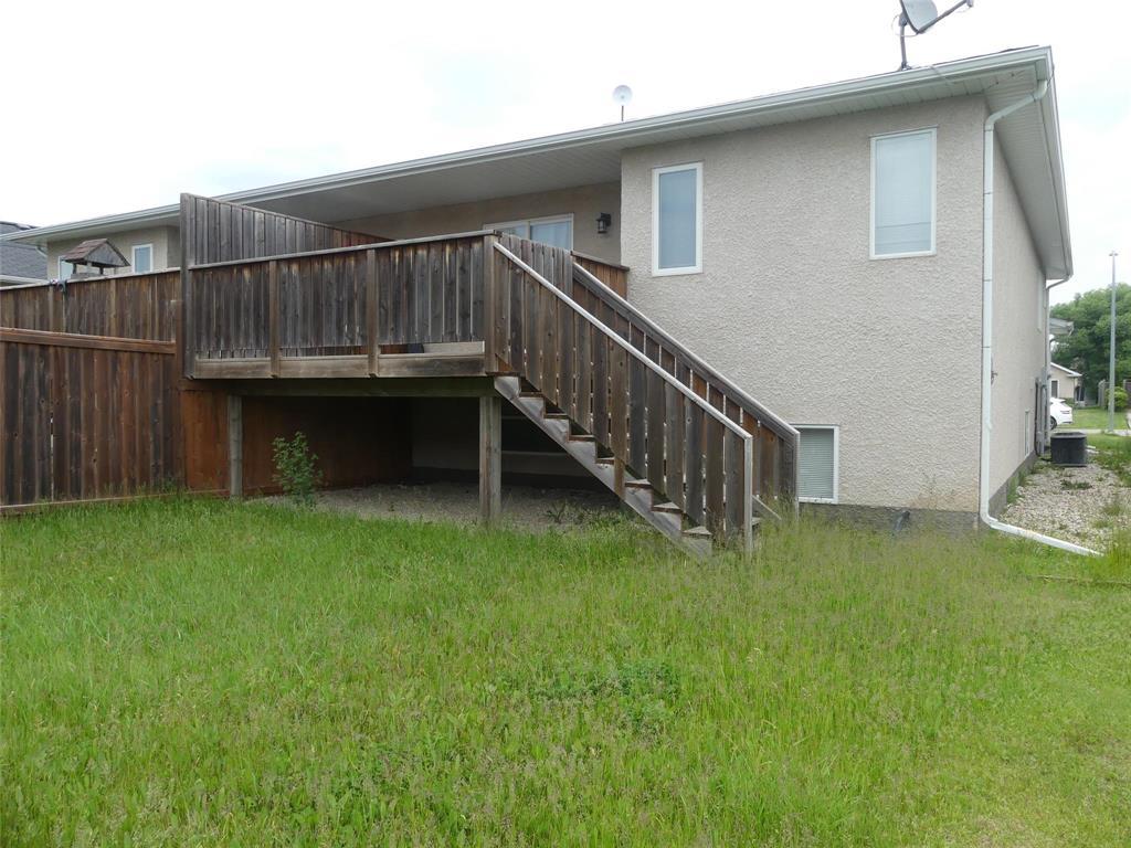 9 Loutrel Bay, La Broquerie, Manitoba  R0A 0W0 - Photo 1 - 202522972