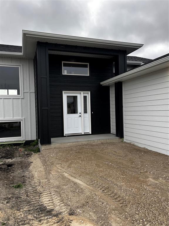 69 Harvest Bay, Blumenort, Manitoba  R5G 2X3 - Photo 1 - 202526112