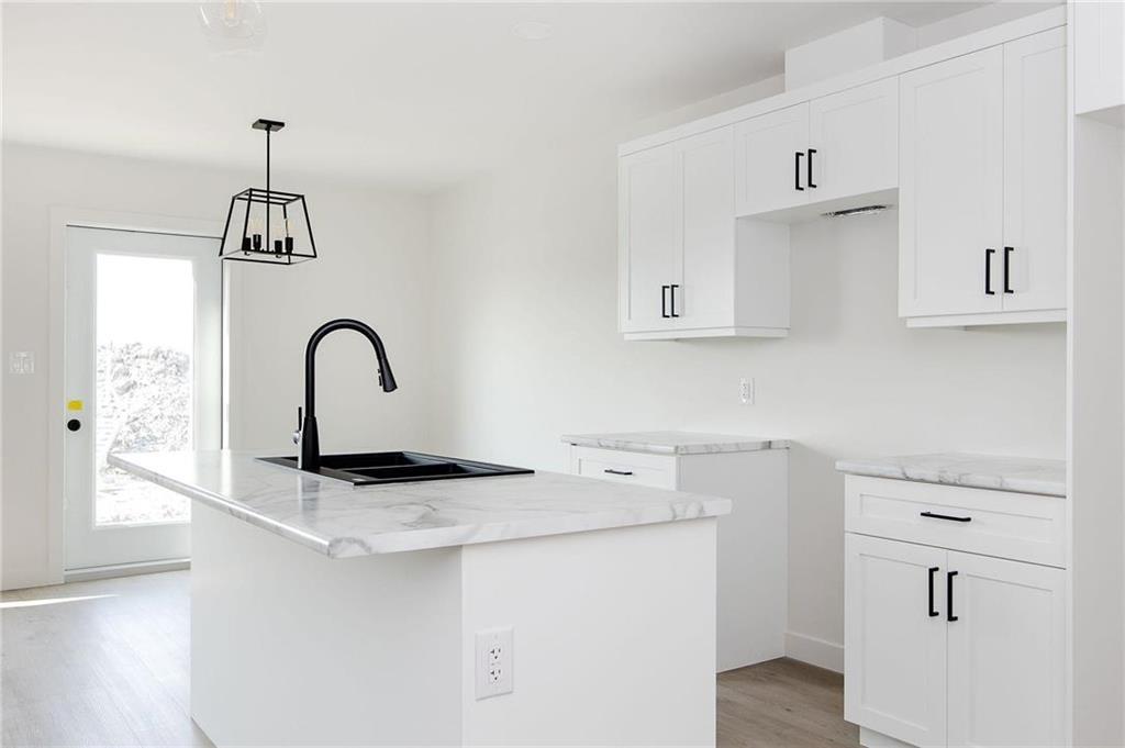 71 Kootenay Way, Steinbach, Manitoba R5G 2Y1 - Photo 4 - 202527698