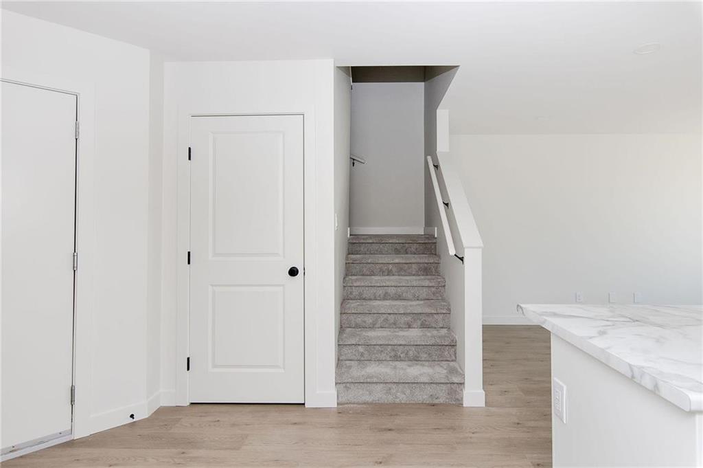 65 Kootenay Way, Steinbach, Manitoba  R5G 2Y1 - Photo 2 - 202527633