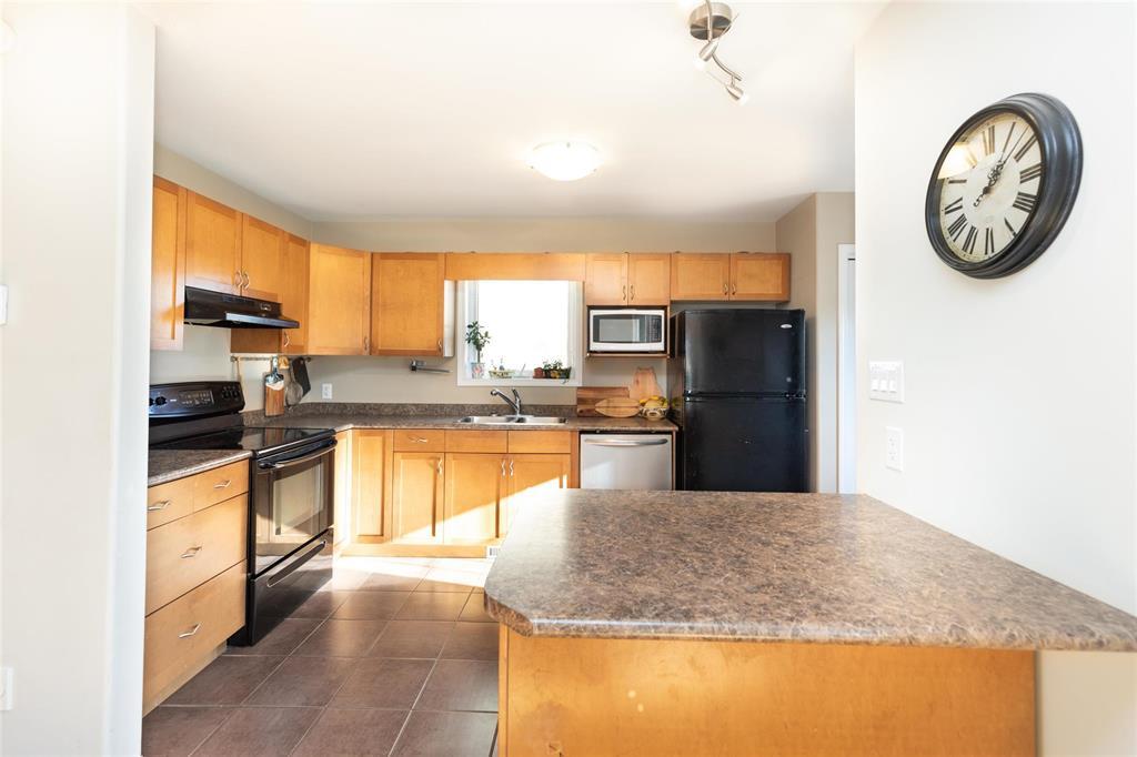 6 Ashford Lane, Steinbach, Manitoba R5G 0C1 - Photo 12 - 202528278