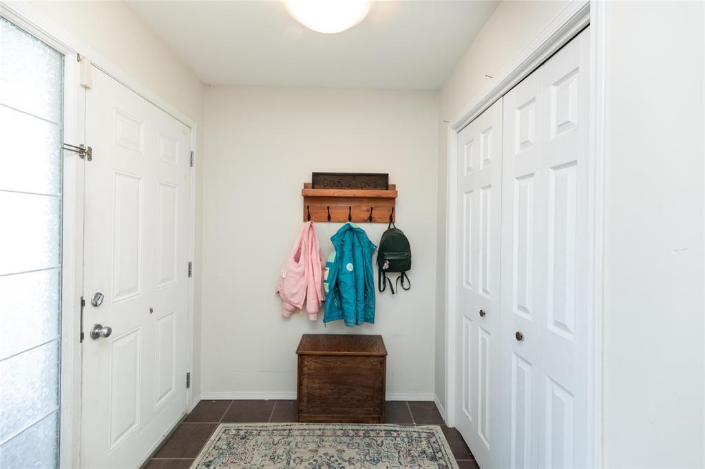 6 Ashford Lane, Steinbach, Manitoba R5G 0C1 - Photo 3 - 202528278