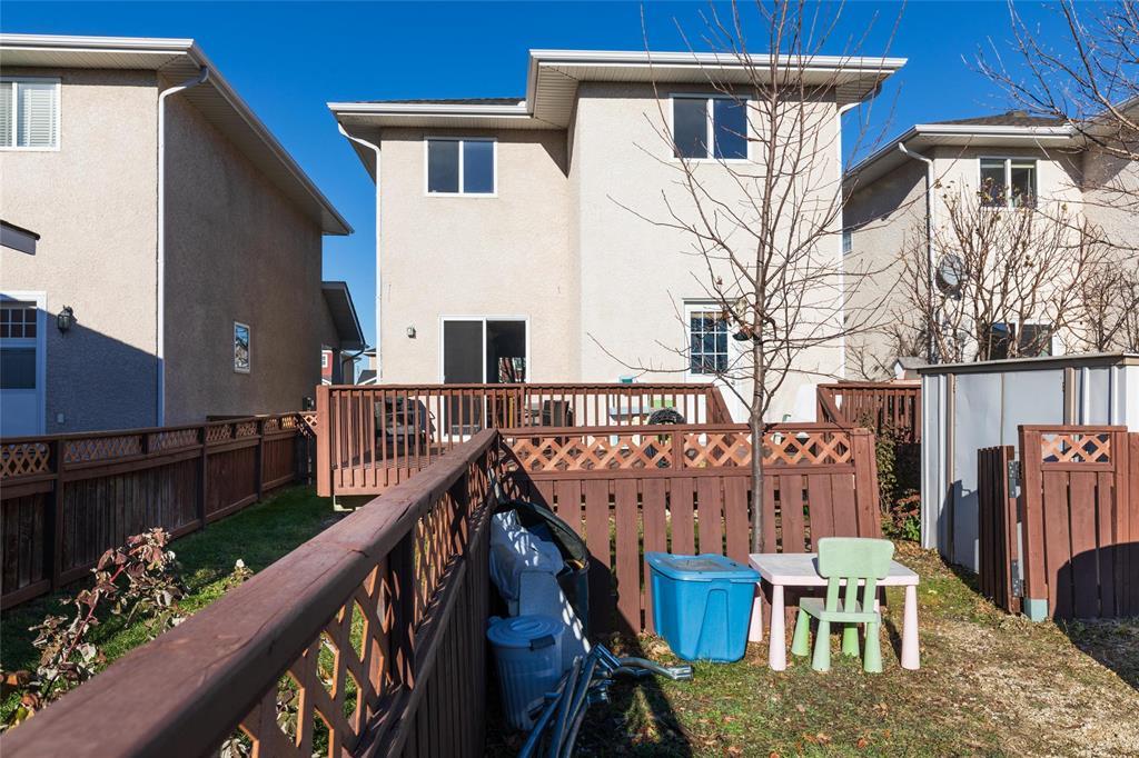 6 Ashford Lane, Steinbach, Manitoba R5G 0C1 - Photo 30 - 202528278