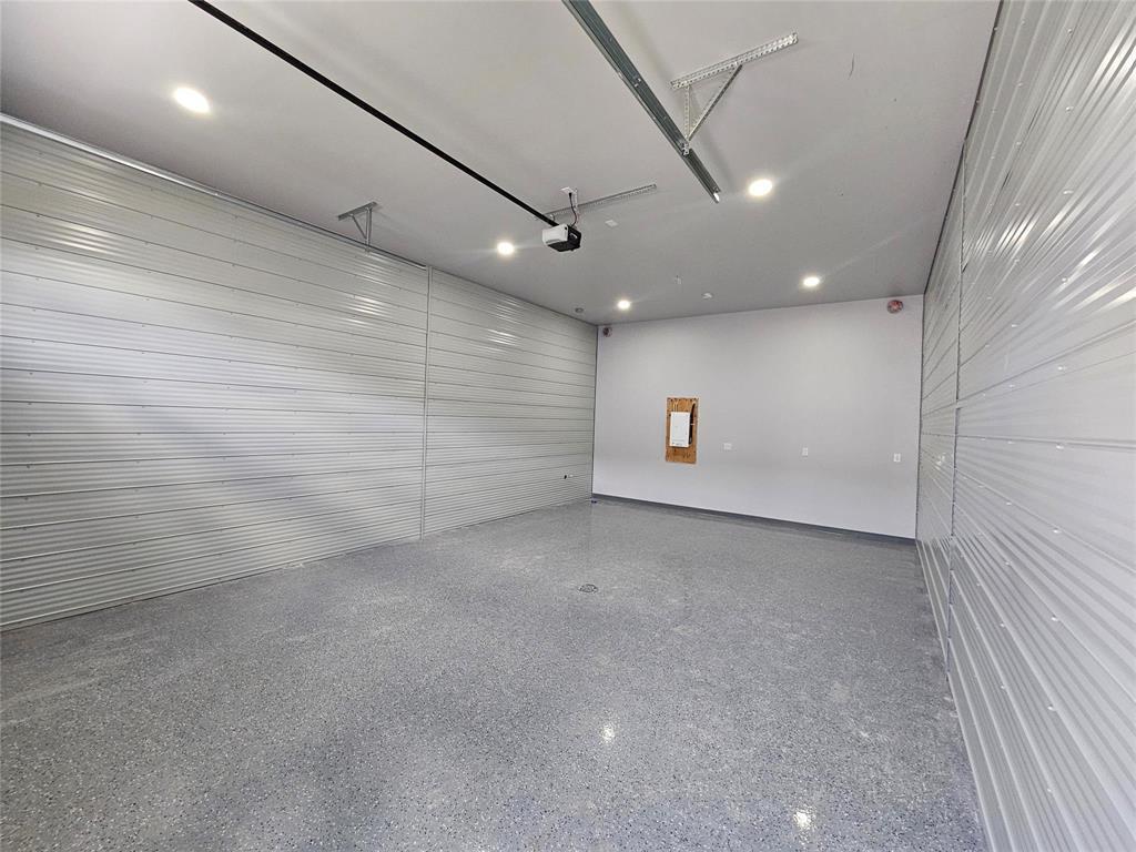 12 128 Industrial Road, Steinbach, Manitoba  R5G 2V2 - Photo 1 - 202528243