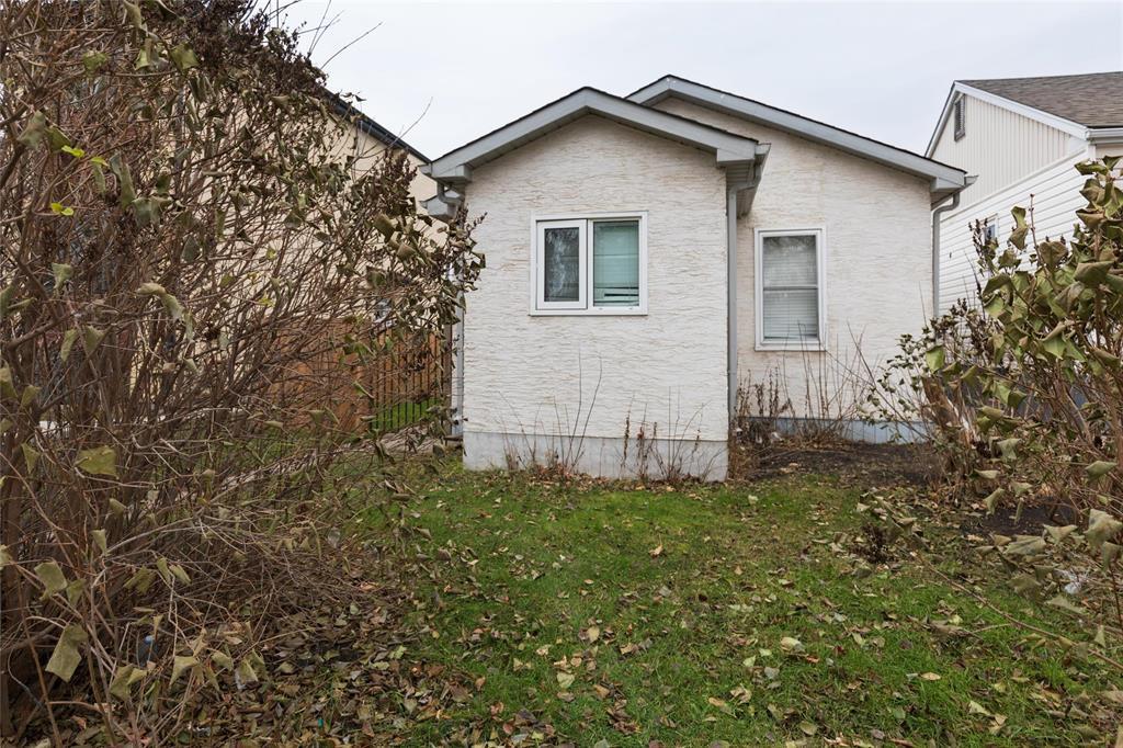 224 Hartford Avenue, Winnipeg, Manitoba R2V 0L8 - Photo 7 - 202528697