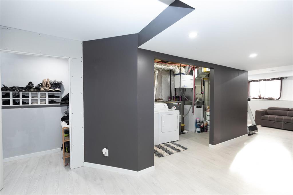 8 Acorn Avenue, Steinbach, Manitoba R5G 2V5 - Photo 28 - 202528922