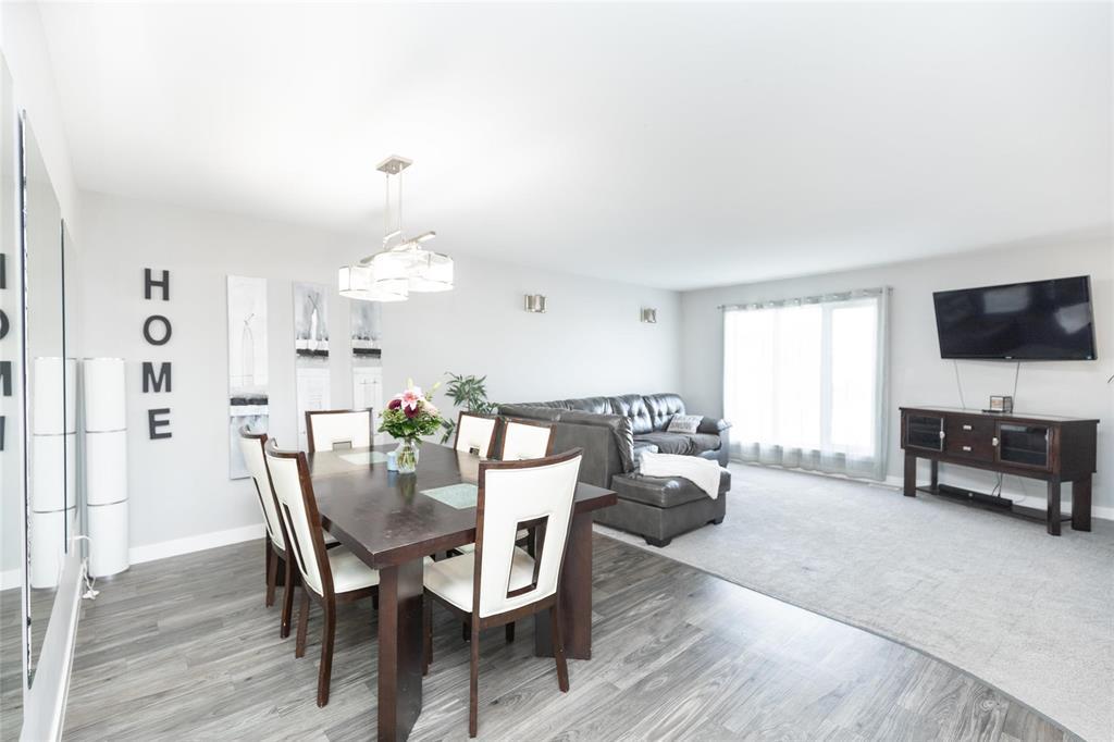 8 Acorn Avenue, Steinbach, Manitoba R5G 2V5 - Photo 7 - 202528922