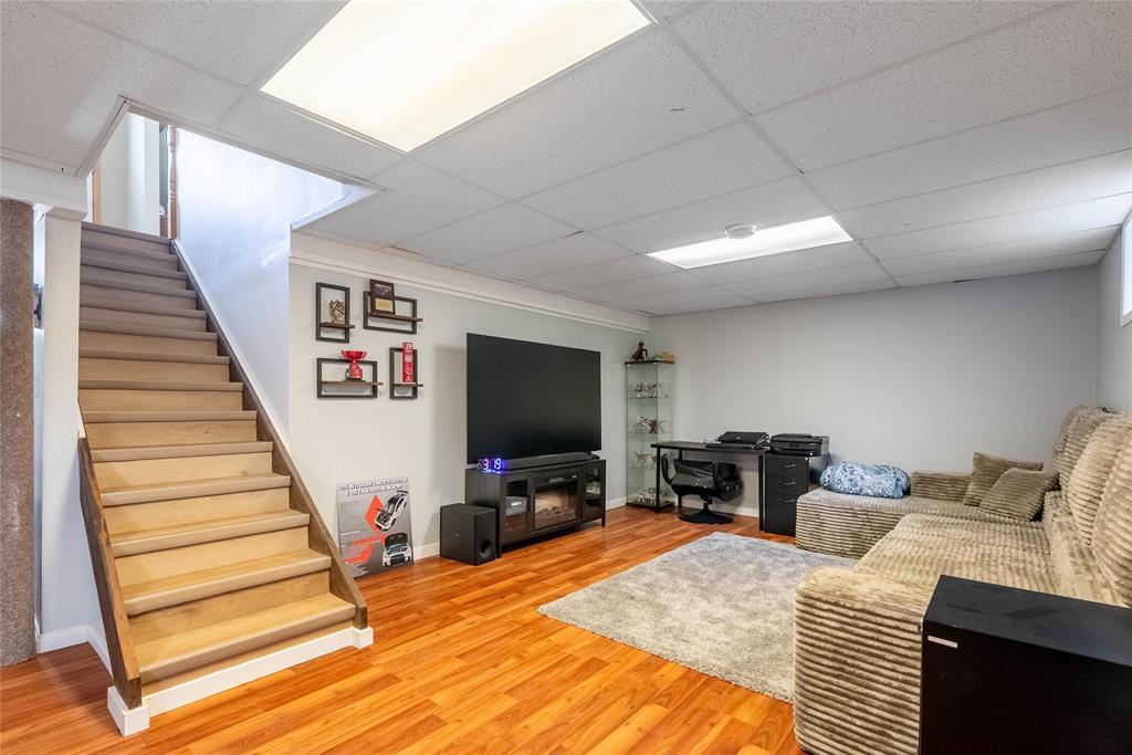 931 Main Street, Steinbach, Manitoba R5G 1Z9 - Photo 24 - 202529283