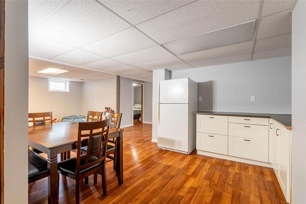 931 Main Street, Steinbach, Manitoba R5G 1Z9 - Photo 26 - 202529283