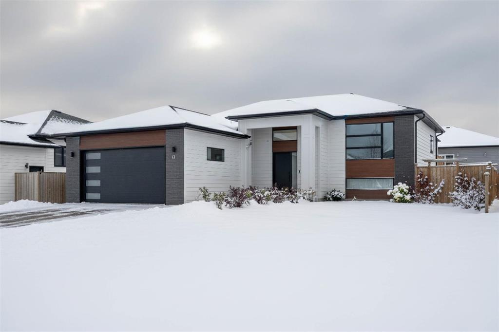 13 Glacier Bay, Steinbach, Manitoba R5G 0Z5 - Photo 1 - 202600306