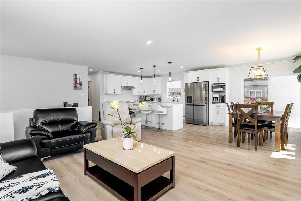 13 Glacier Bay, Steinbach, Manitoba R5G 0Z5 - Photo 10 - 202600306