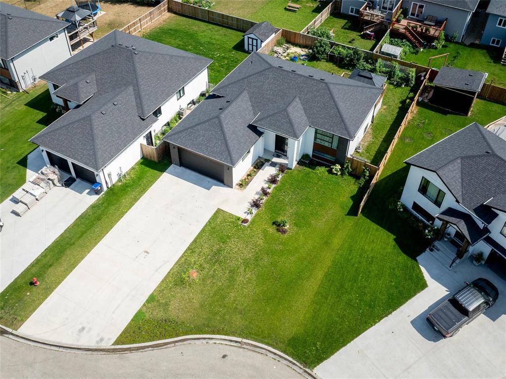 13 Glacier Bay, Steinbach, Manitoba R5G 0Z5 - Photo 27 - 202600306