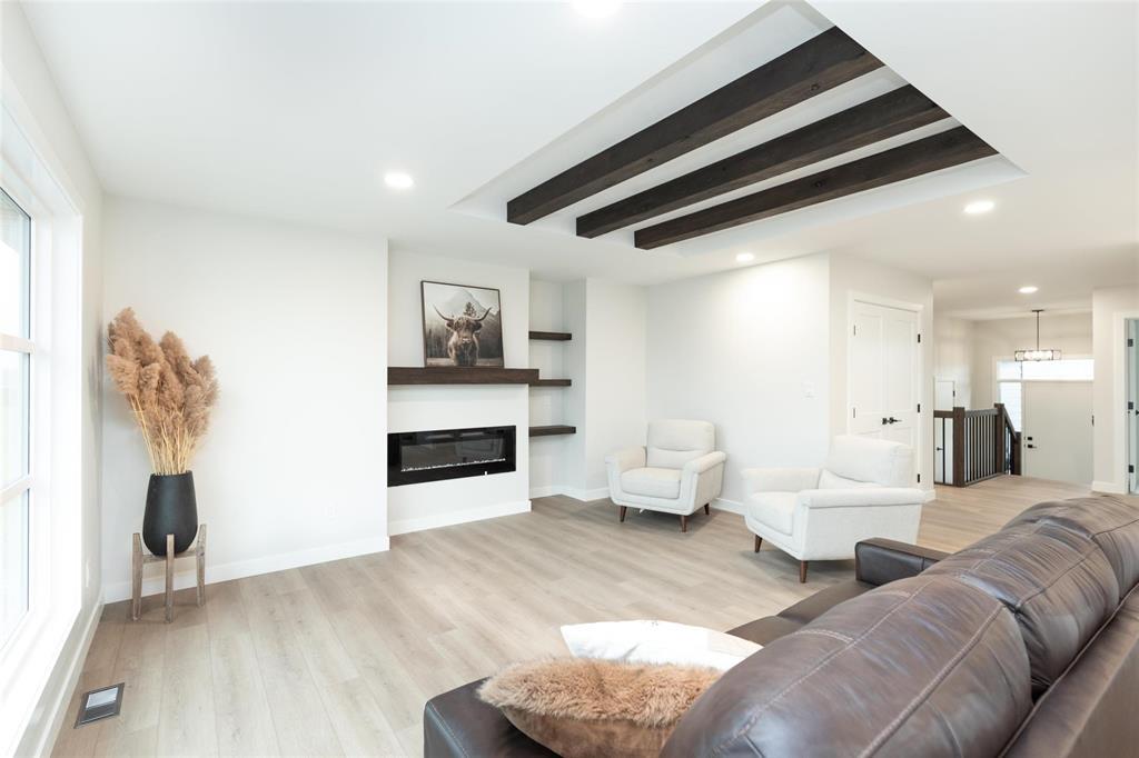 30 Caribou Bay, Steinbach, Manitoba R5G 0Z3 - Photo 10 - 202600364