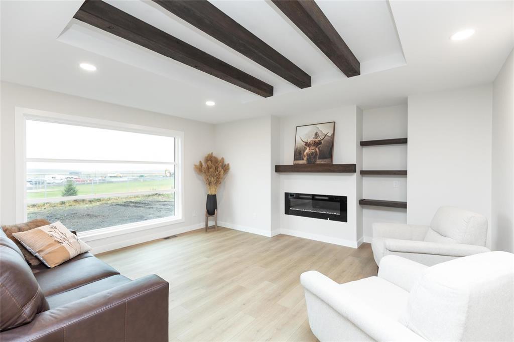 30 Caribou Bay, Steinbach, Manitoba R5G 0Z3 - Photo 11 - 202600364