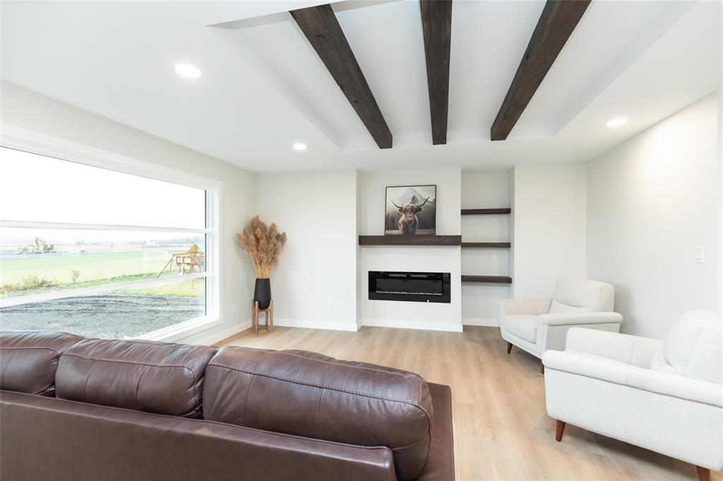 30 Caribou Bay, Steinbach, Manitoba R5G 0Z3 - Photo 12 - 202600364