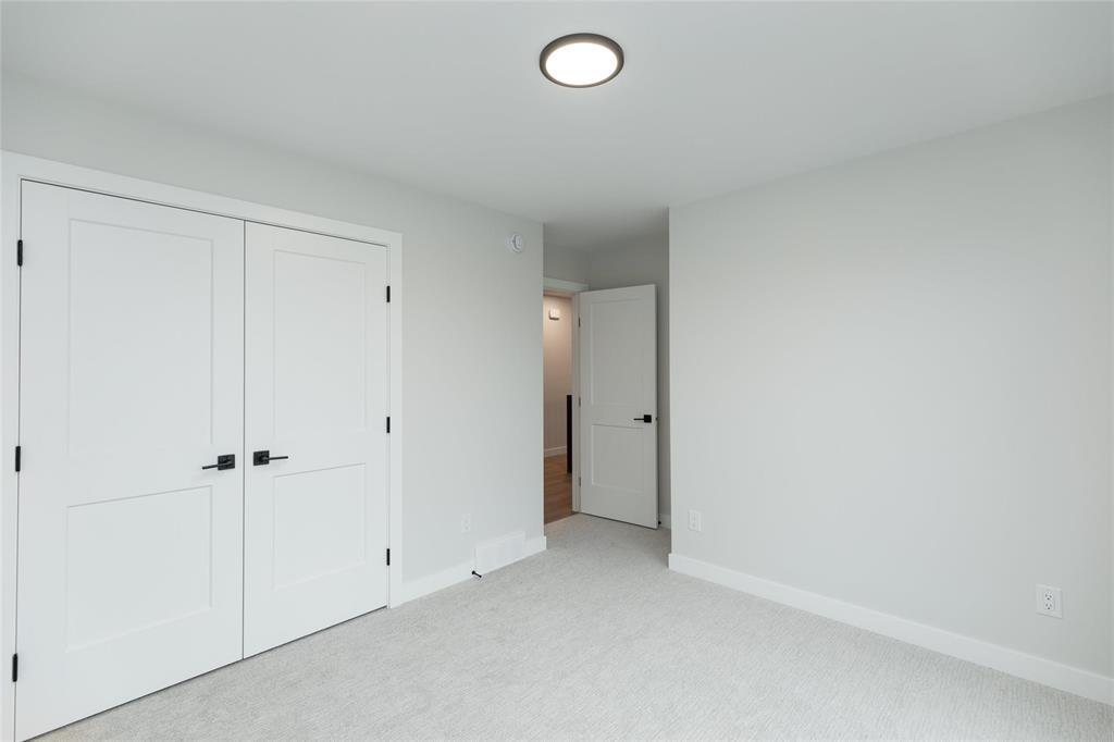 30 Caribou Bay, Steinbach, Manitoba R5G 0Z3 - Photo 14 - 202600364