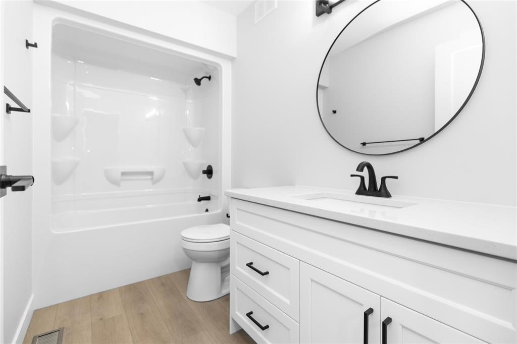 30 Caribou Bay, Steinbach, Manitoba R5G 0Z3 - Photo 15 - 202600364