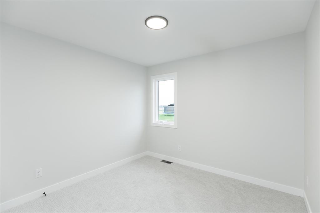 30 Caribou Bay, Steinbach, Manitoba R5G 0Z3 - Photo 20 - 202600364