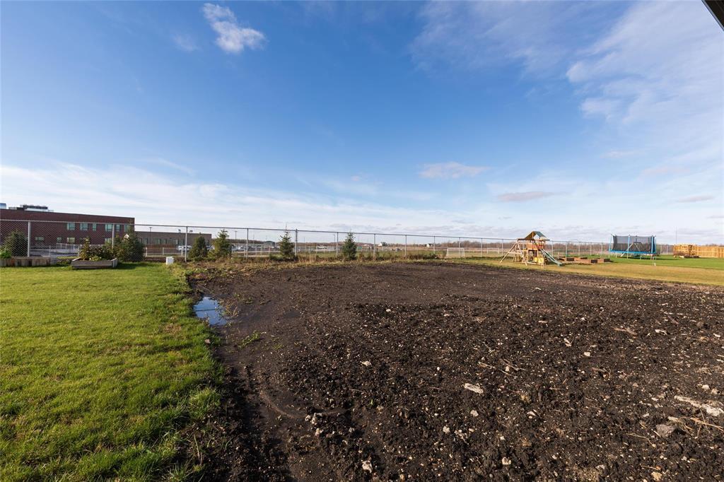 30 Caribou Bay, Steinbach, Manitoba R5G 0Z3 - Photo 27 - 202600364