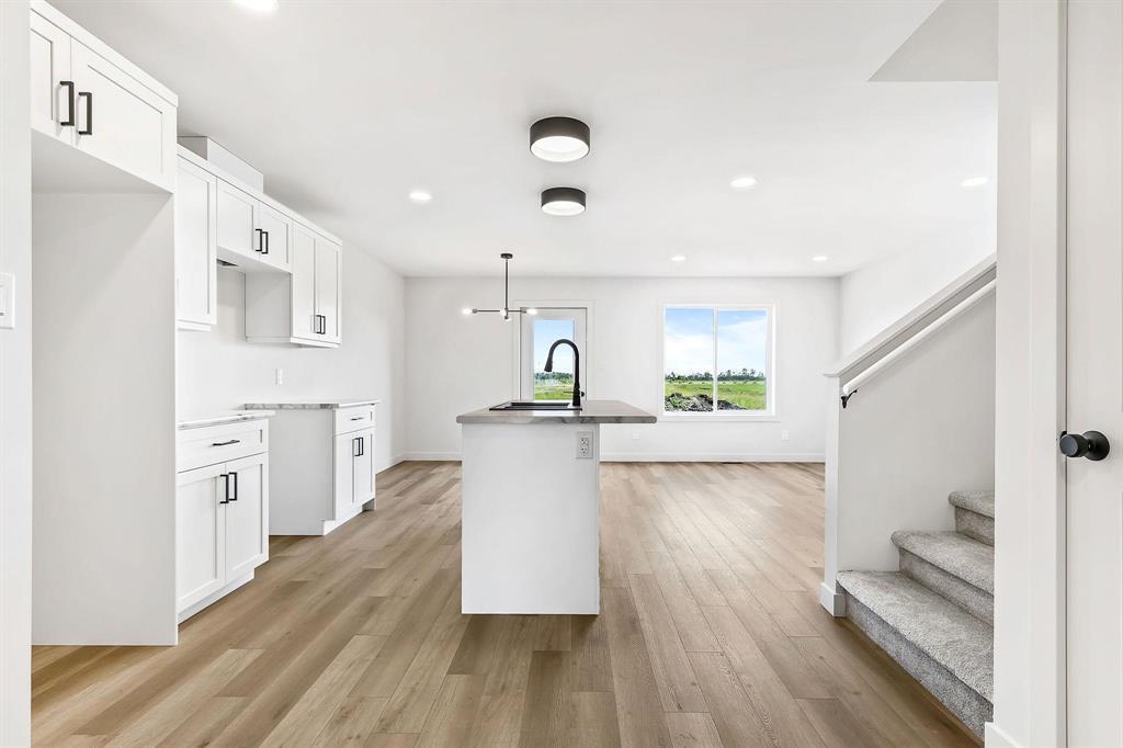 80 Kootenay Way, Steinbach, Manitoba R5G 2Y1 - Photo 3 - 202601326