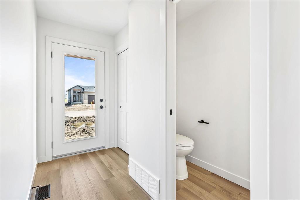 82 Kootenay Way, Steinbach, Manitoba R5G 2Y1 - Photo 1 - 202601330